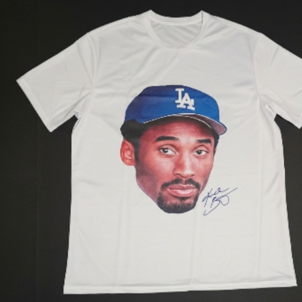 Kobe Bryant Big Head White Graphic T-Shirt GREAT CHRISTMAS GIFT IDEA